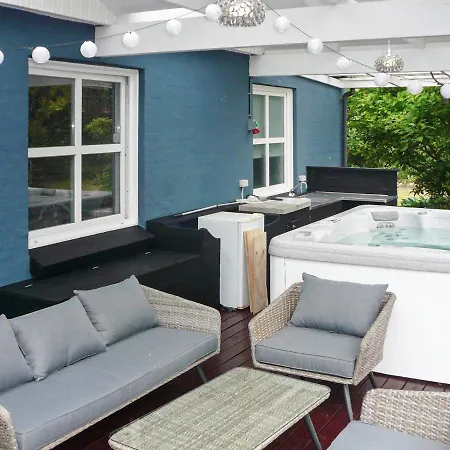 10 Person Holiday In Aalestrup בית נופש Ålestrup